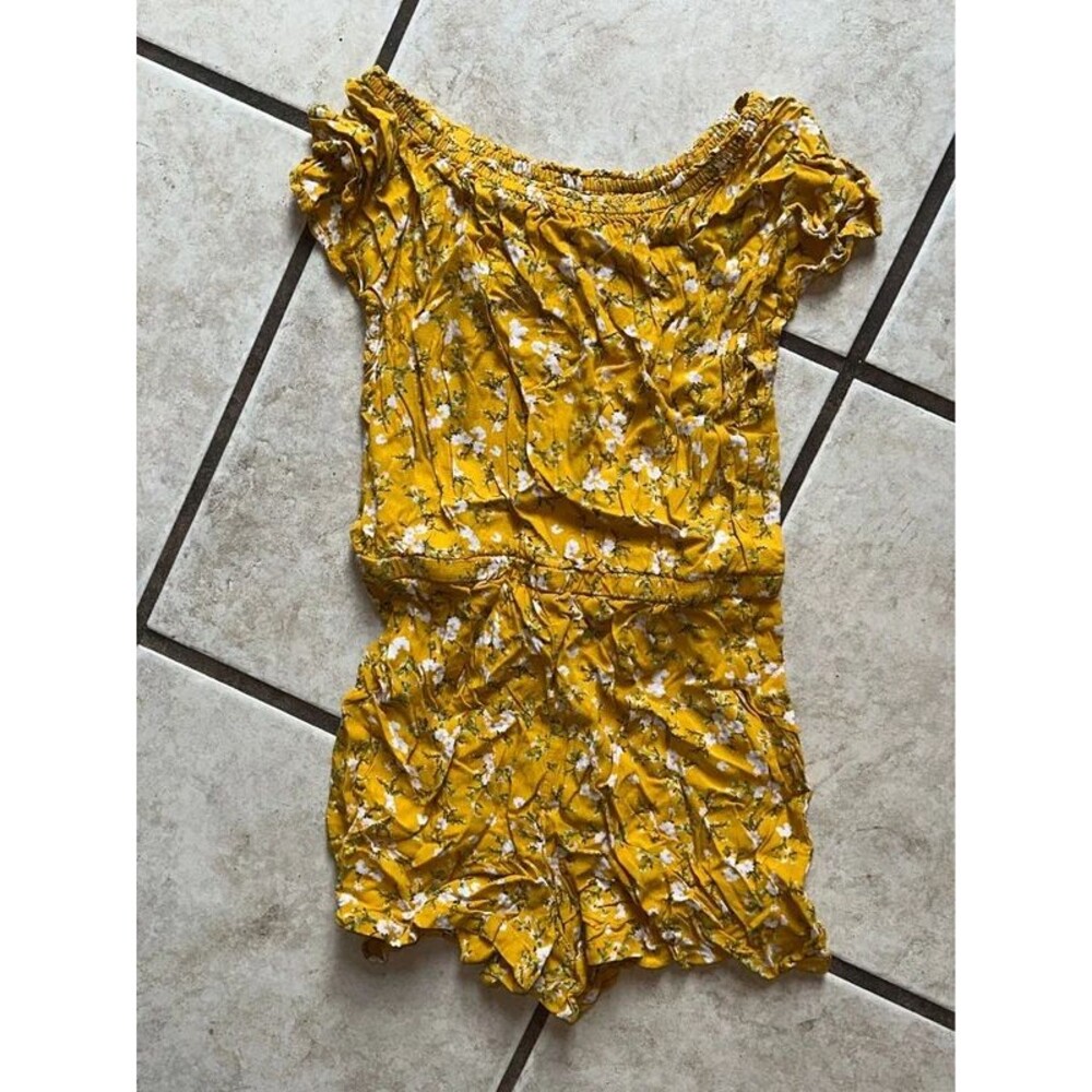 Girls Yellow Floral Old Navy Romper Size Small